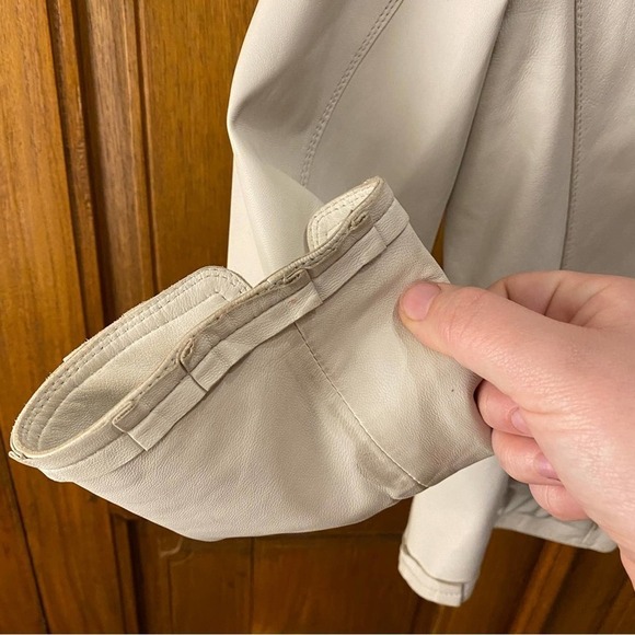 Elie Tahari xs white cream leather lamb blazer jacket button up - Picture 6 of 13